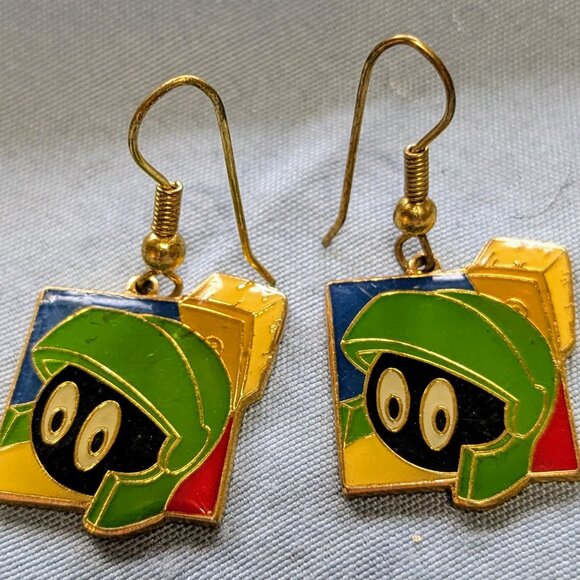 Vintage Marvin the Martian Pewter Pendant Leather Necklaces and Enamel Earrings - Picture 9 of 9